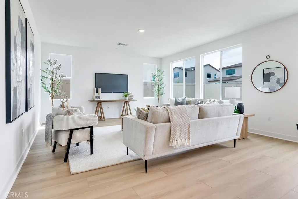 873 Railway Lane