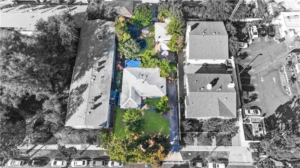 1123 N Stoneman Avenue