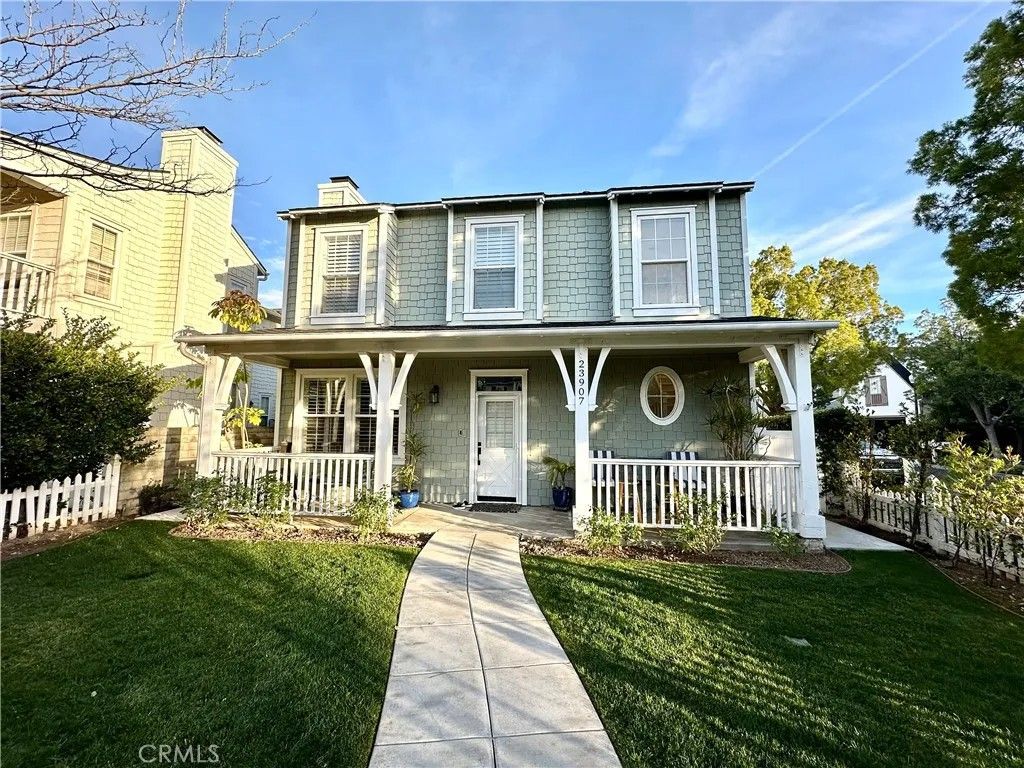 Photo of 23907 Windward Ln, Valencia, CA 91355 (MLS # SR25267138)