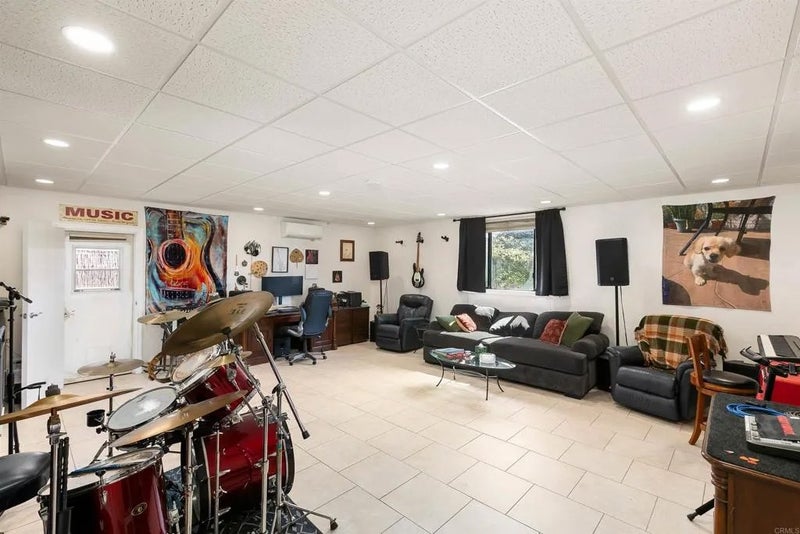 2802 Murray Ridge rd.