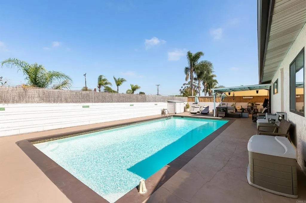 2802 Murray Ridge rd.