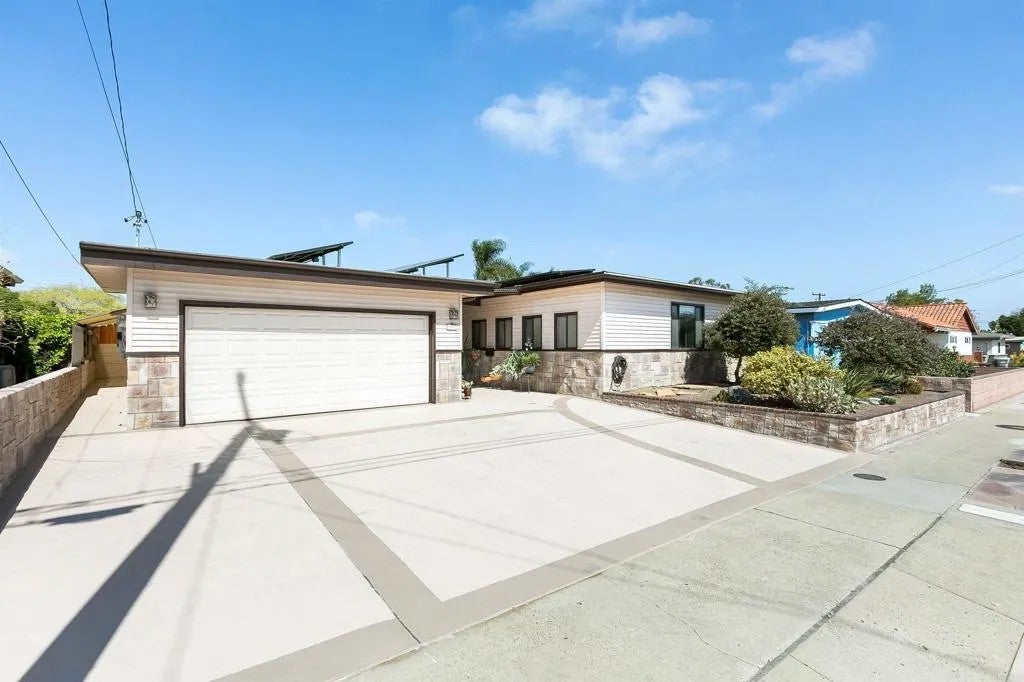 2802 Murray Ridge rd.