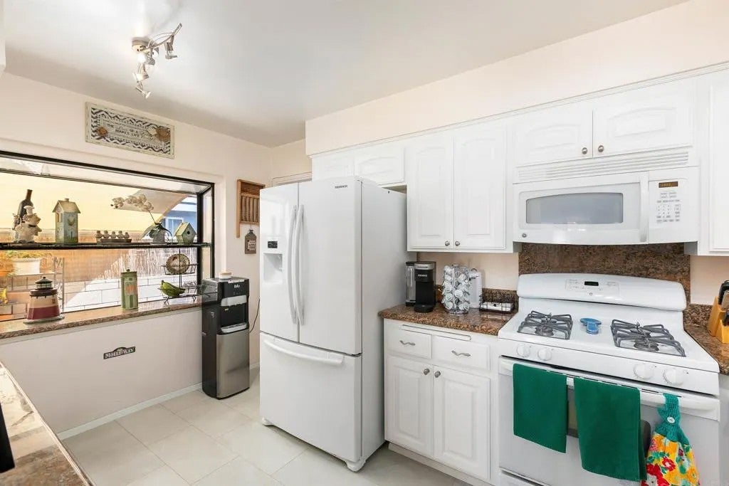 2802 Murray Ridge rd.