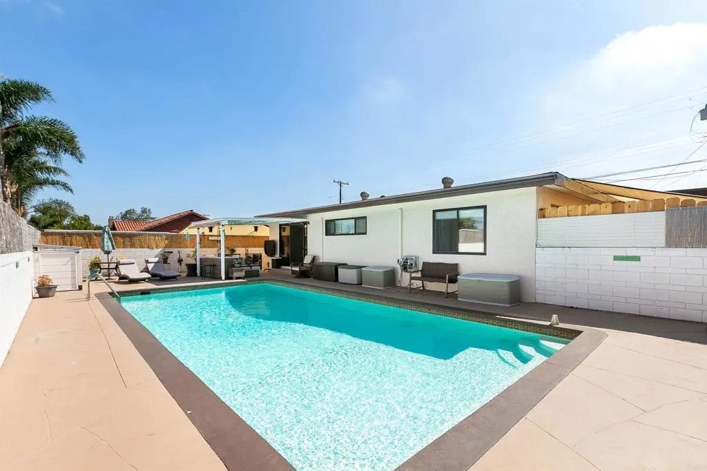 2802 Murray Ridge rd.