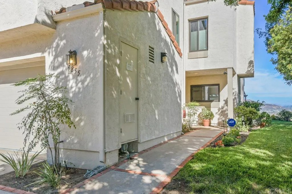 4855 Seda Drive