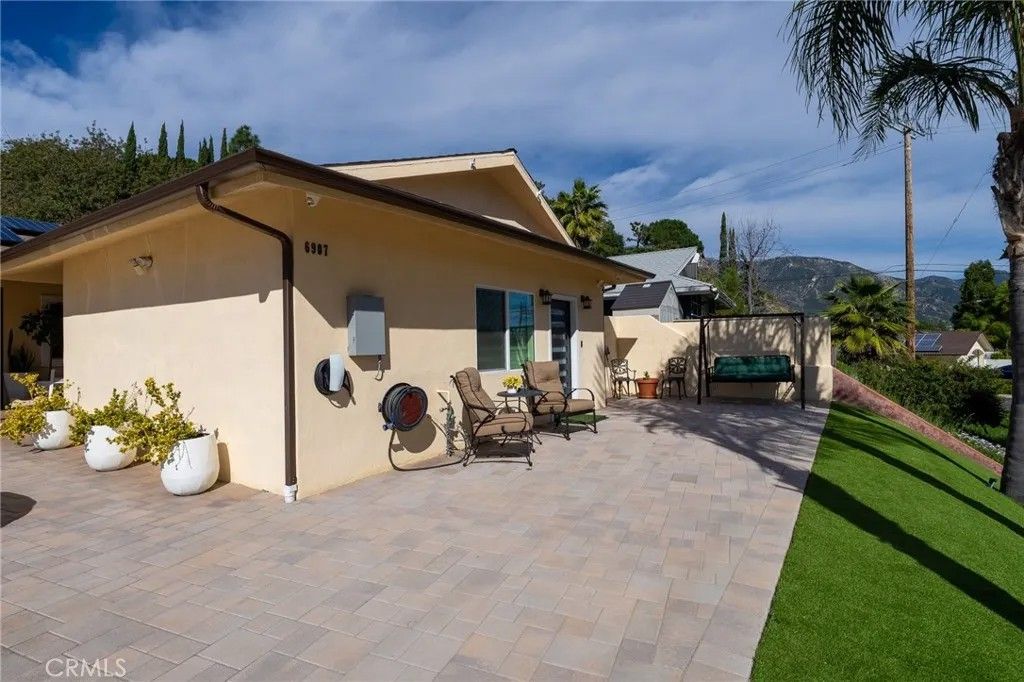 Photo of 6907 Estepa Drive, Tujunga, CA 91042 (MLS # GD26043844)