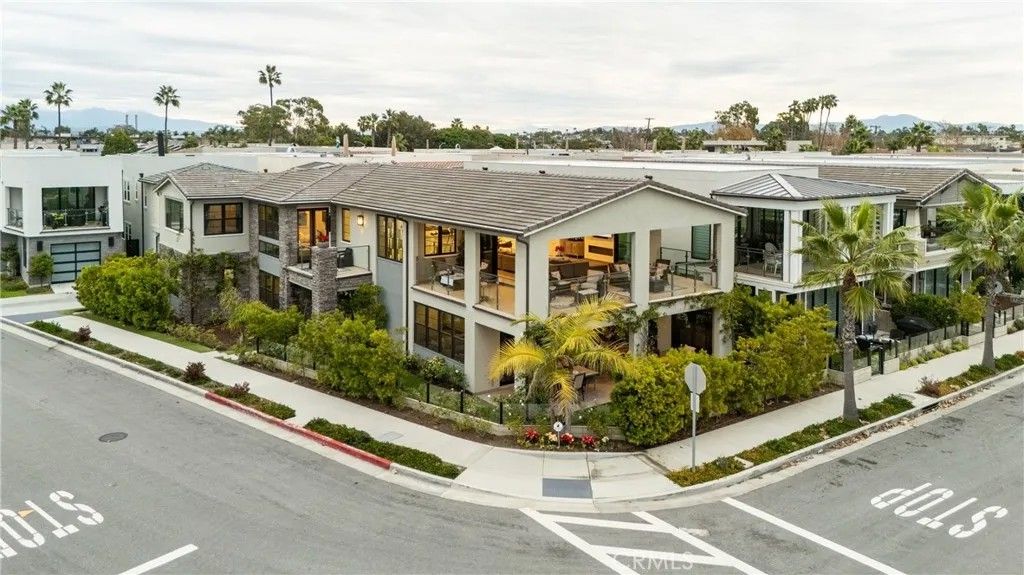 Photo of 10 Ocean Place, Seal Beach, CA 90740 (MLS # OC26000932)