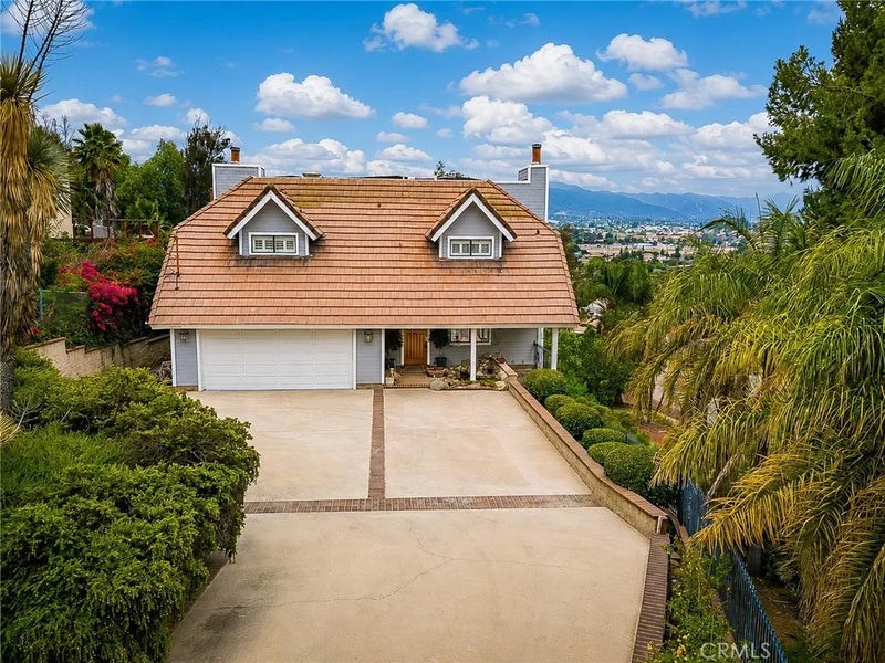 19013 Consul Ave