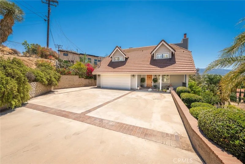 19013 Consul Ave