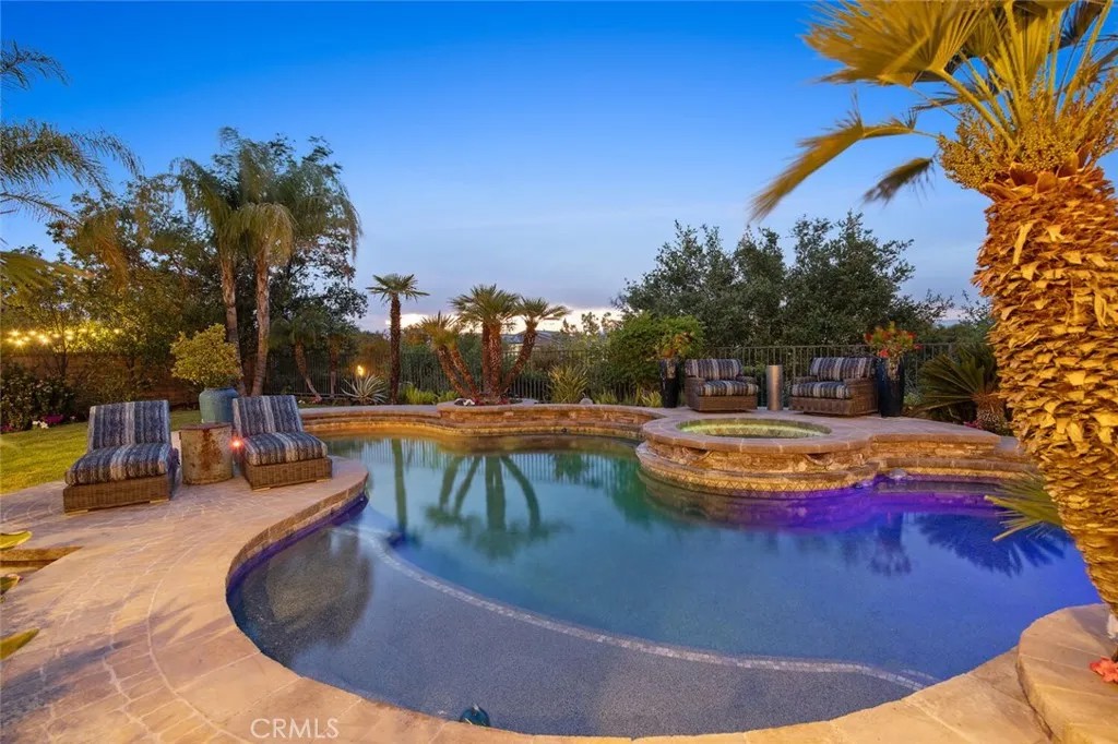 25769 Oak Leaf Court