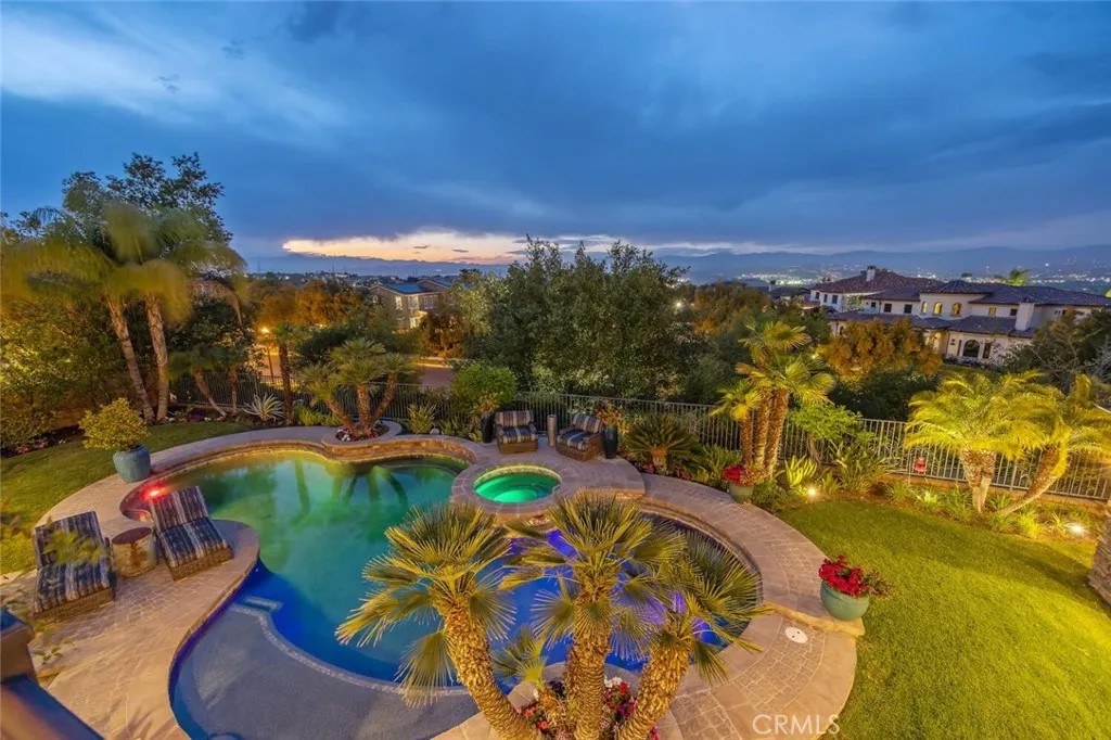 25769 Oak Leaf Court