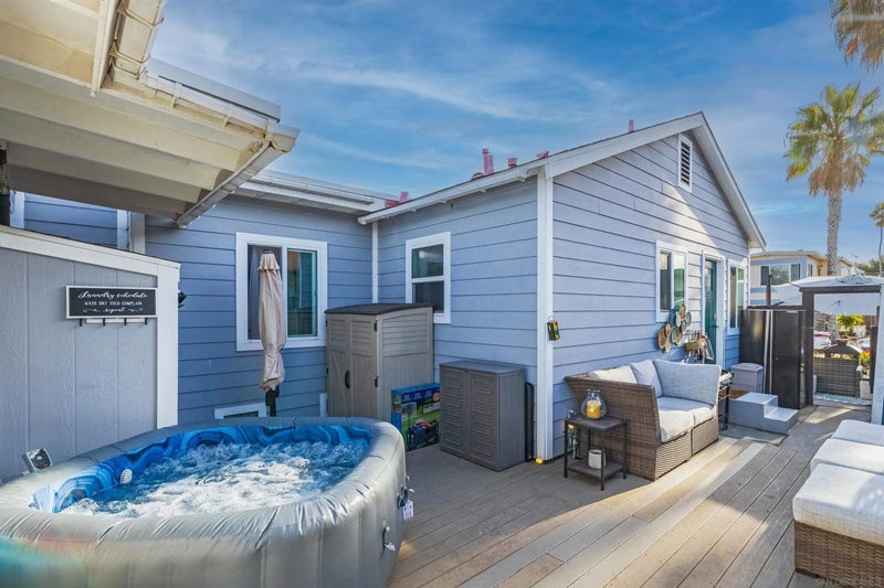 4825 W Point Loma