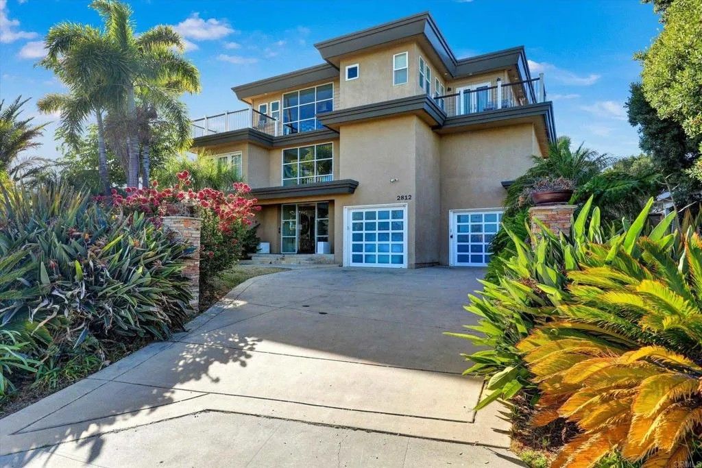 Photo of 2812 Poinsettia Drive, San Diego, CA 92106 (MLS # NDP2604308)