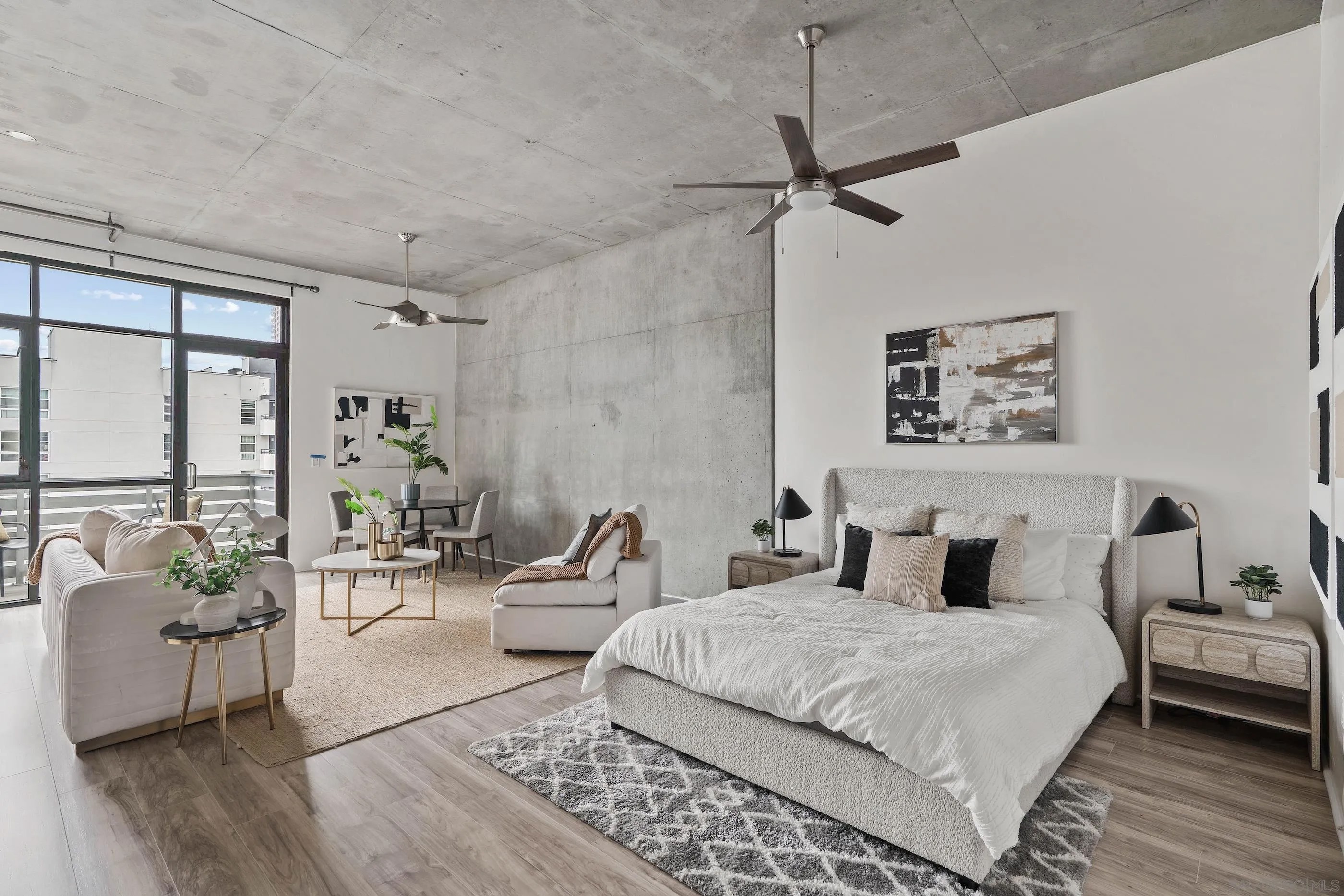 527 10th Ave 508