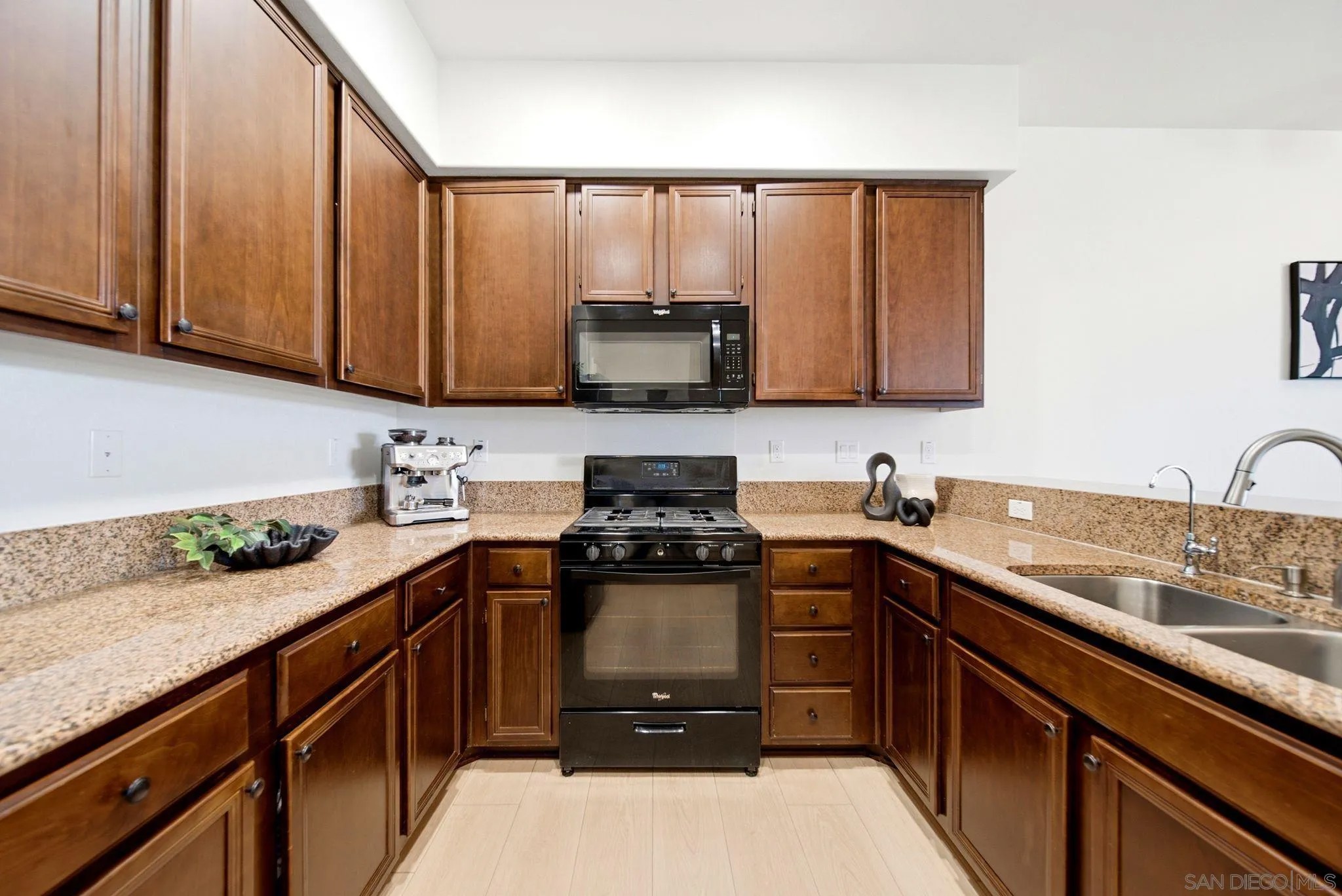 1360 Santa Victoria Rd 4