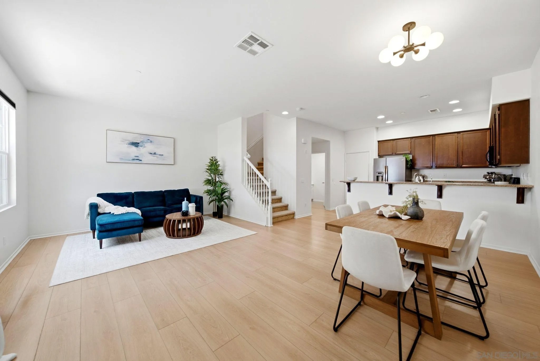 1360 Santa Victoria Rd 4
