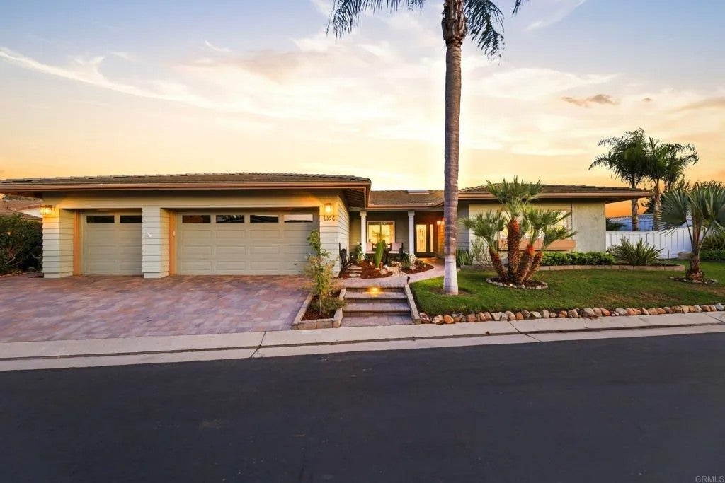1356 Blackhawk Glen