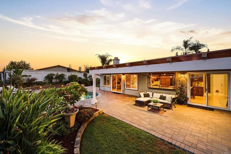 1356 Blackhawk Glen