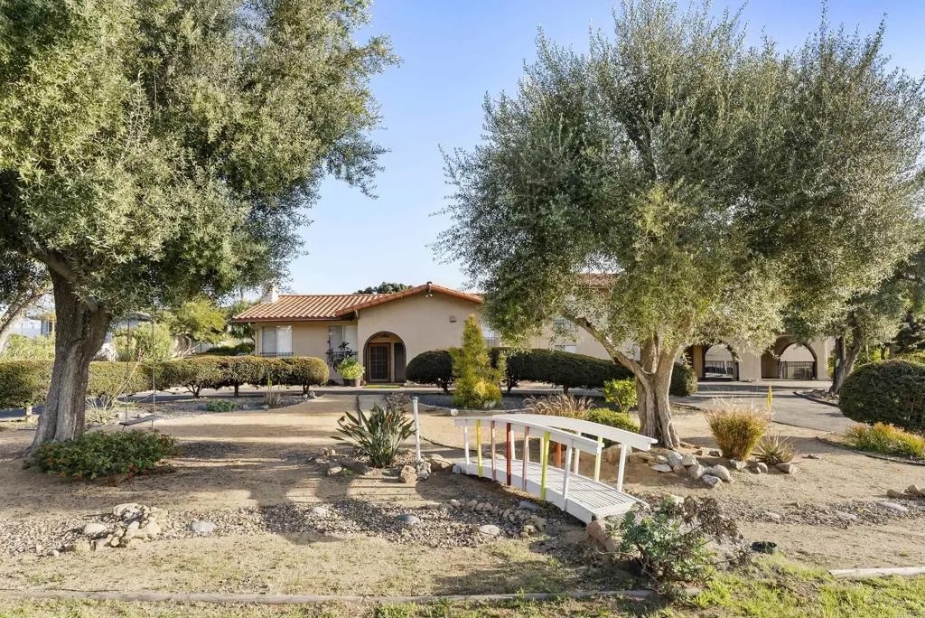 2409 Dehesa Road