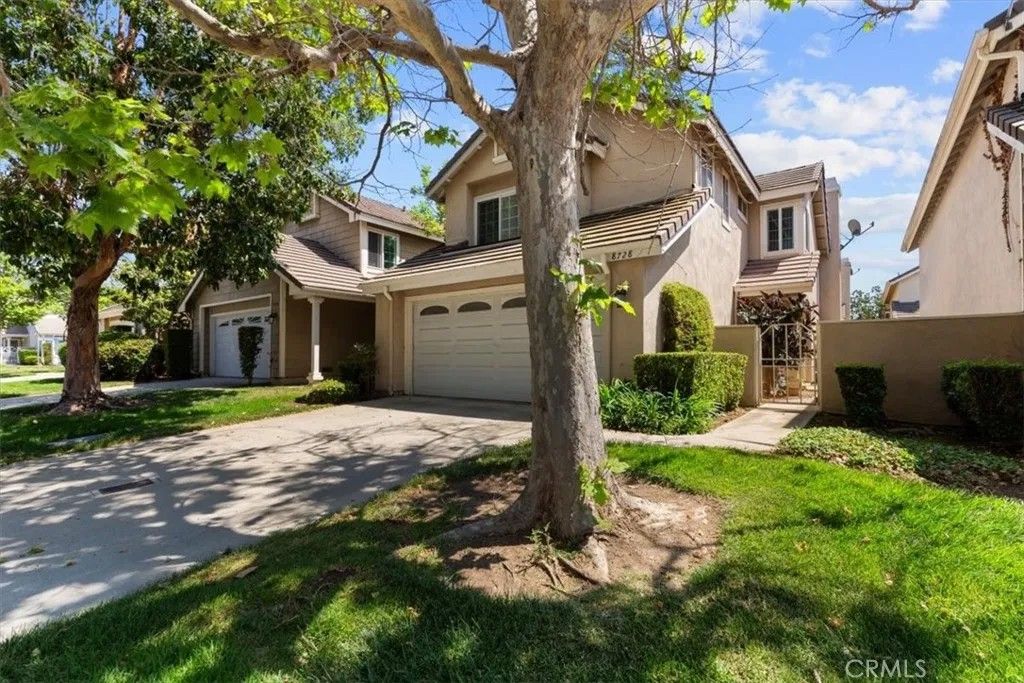 Photo of 8728 Carlton Dr, Inglewood, CA 90305 (MLS # CV26087373)