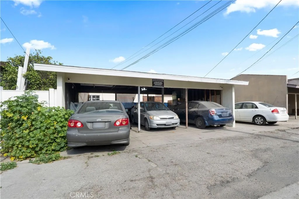 640 W Redondo Beach