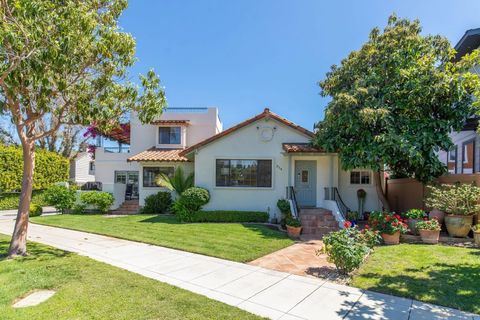 Photo of 314 Glorietta Place, Coronado, CA 92118 (MLS # 260008688)