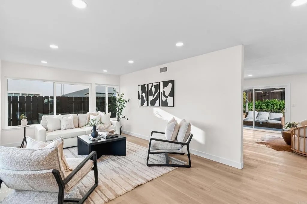 8771 Arcturus Way