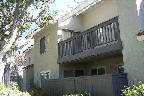 Photo of 262 Lemon Grove, Irvine, CA 92618 (MLS # OC26048950)