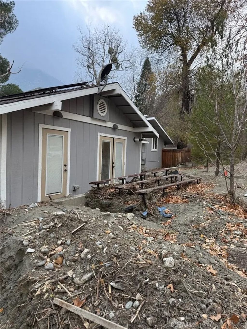 Photo of 528 Stream Ln, Lytle Creek, CA 92358 (MLS # CV26028335)