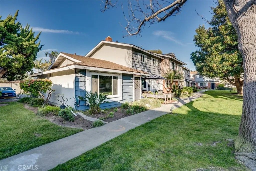 Photo of 10122 Hull Drive, Huntington Beach, CA 92646 (MLS # OC26045239)