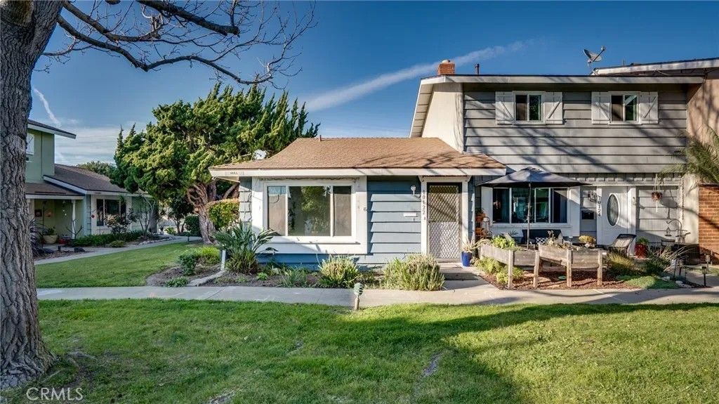 Photo of 10122 Hull Drive, Huntington Beach, CA 92646 (MLS # OC26045239)