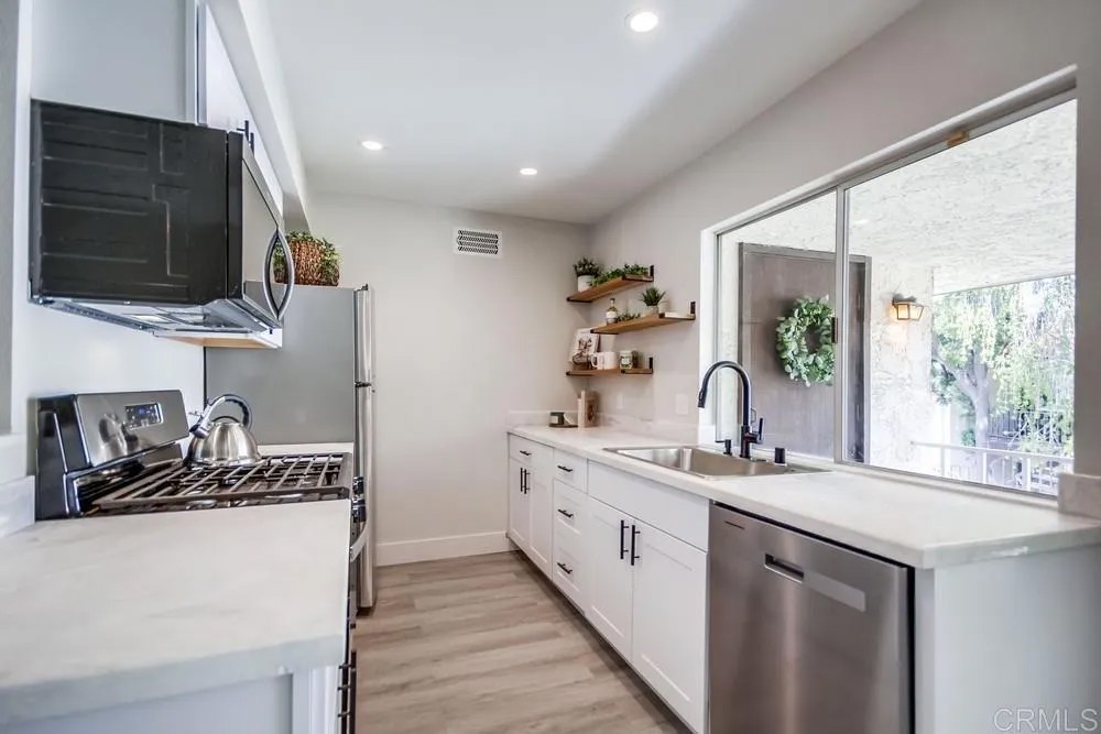 6878 Navajo Rd 70