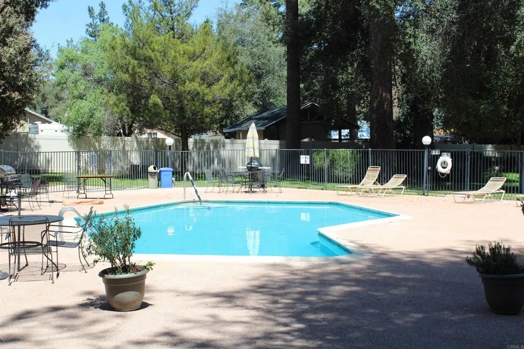 28857 Old Highway 80 39