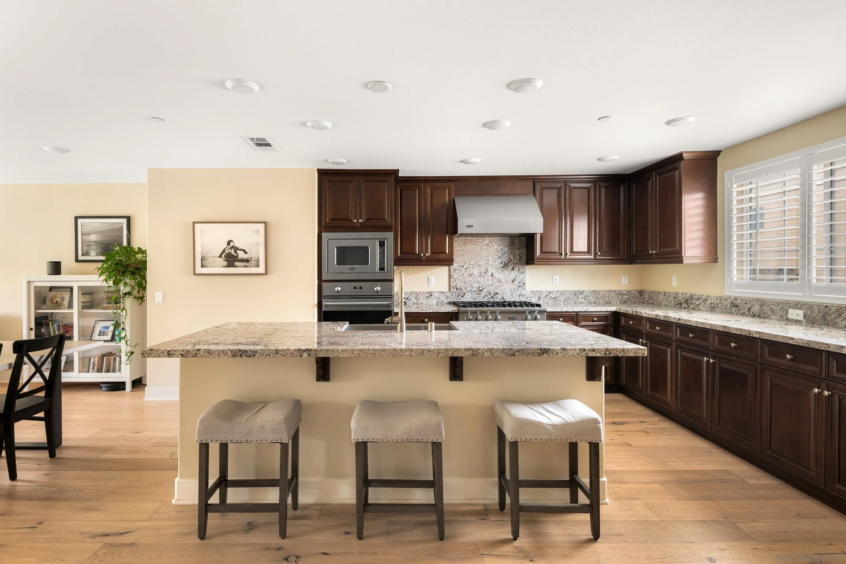 2406 Torrey Pines Rd 152