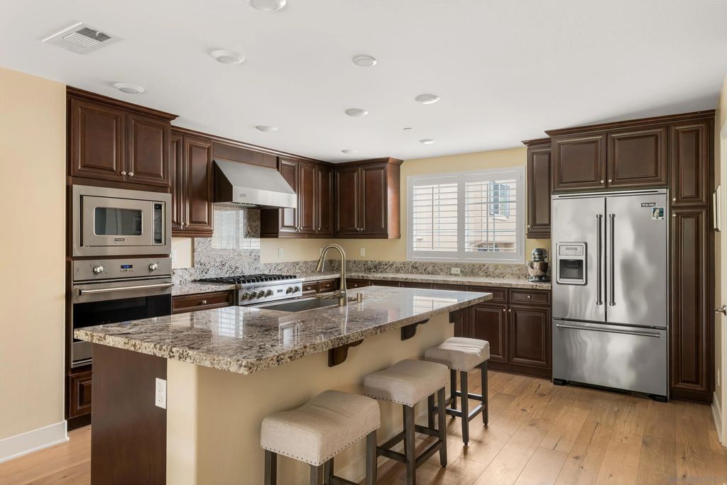 Photo of 2406 Torrey Pines Rd #152, La Jolla, CA 92037 (MLS # 260001538)