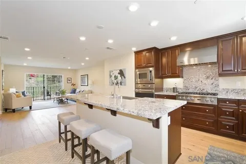2406 Torrey Pines Rd Unit 152, La Jolla, CA 92037 - #: 260001538