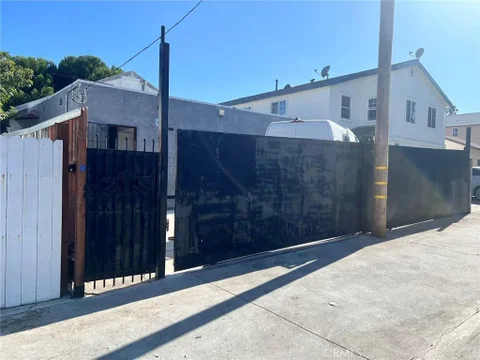 MLS: AR26186883