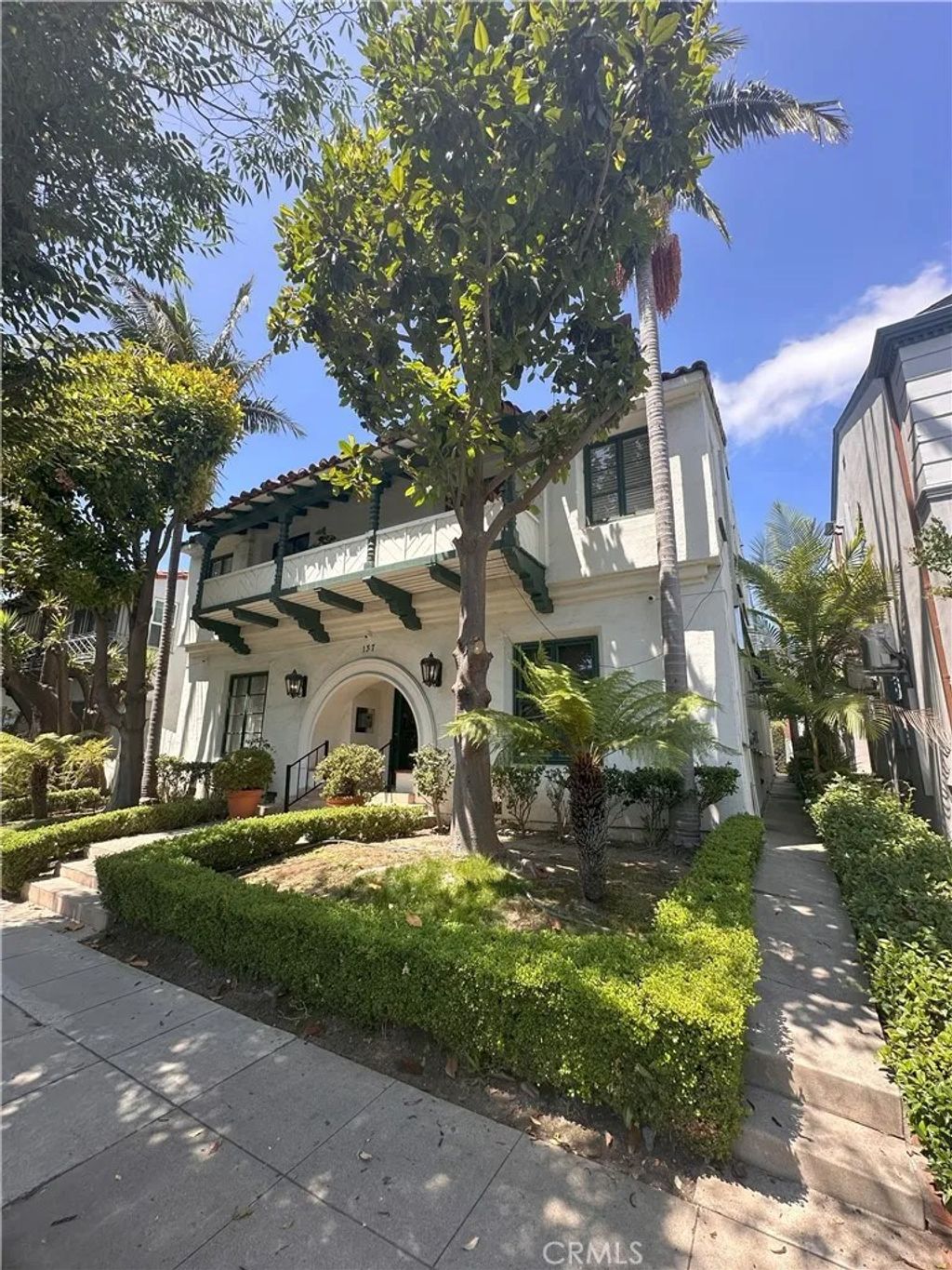Photo of 137 S Roxbury Drive, Beverly Hills, CA 90212 (MLS # PW25267241)