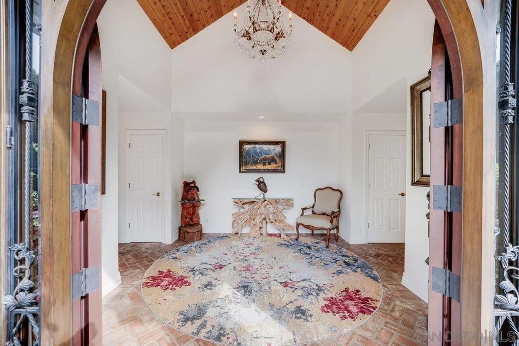 Photo of 1 Rolling View, Fallbrook, CA 92028 (MLS # 260007710)