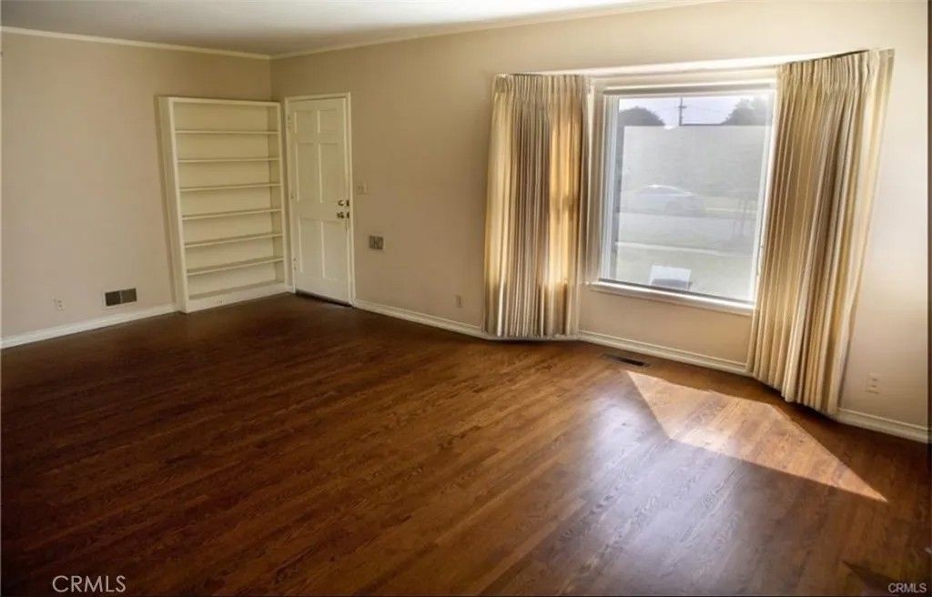 Photo of 2325 Las Lunas Street, Pasadena, CA 91107 (MLS # AR26080102)