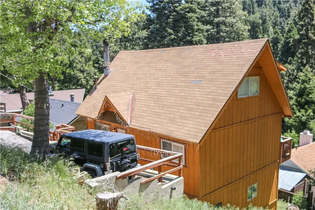 807 Virginia Ct