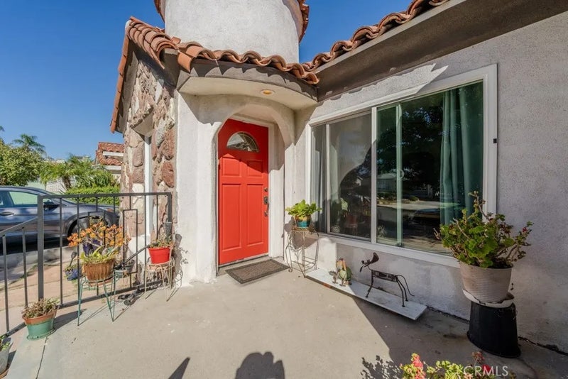 1539 W 94th Place