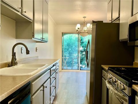 Tiny photo for 3010 Montrose Ave #33, La Crescenta, CA 91214 (MLS # SW25246444)