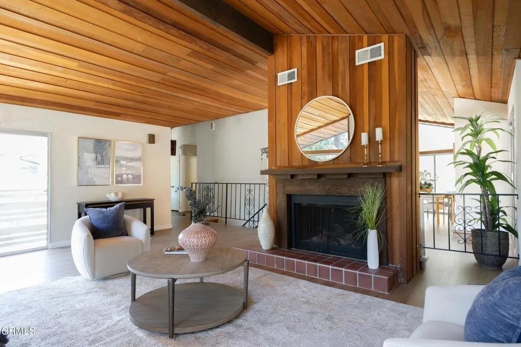 579 Laguna Road
