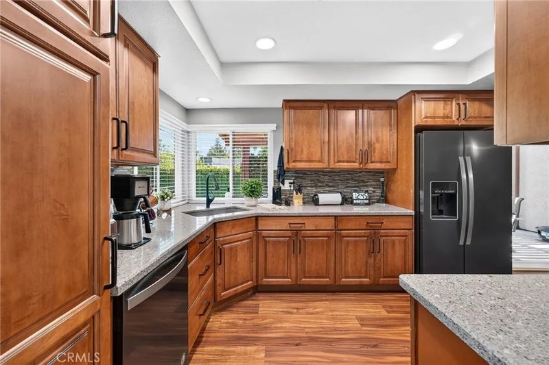 1410 Bella Vista