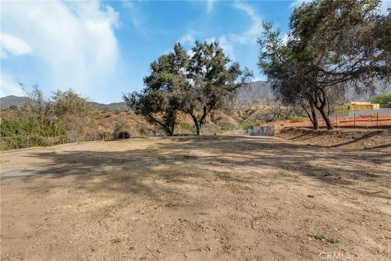 461 W Loma Alta