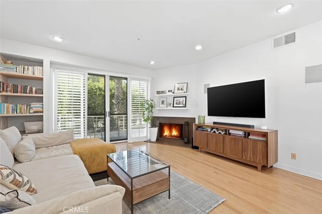 943 14th Street 101