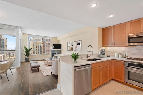 Photo of 850 Beech St #1703, San Diego, CA 92101 (MLS # 260024265)