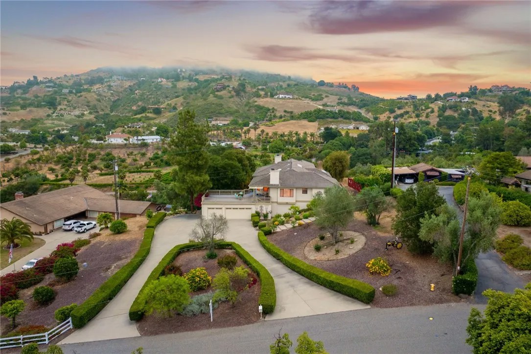 1357 Sunny Heights Road