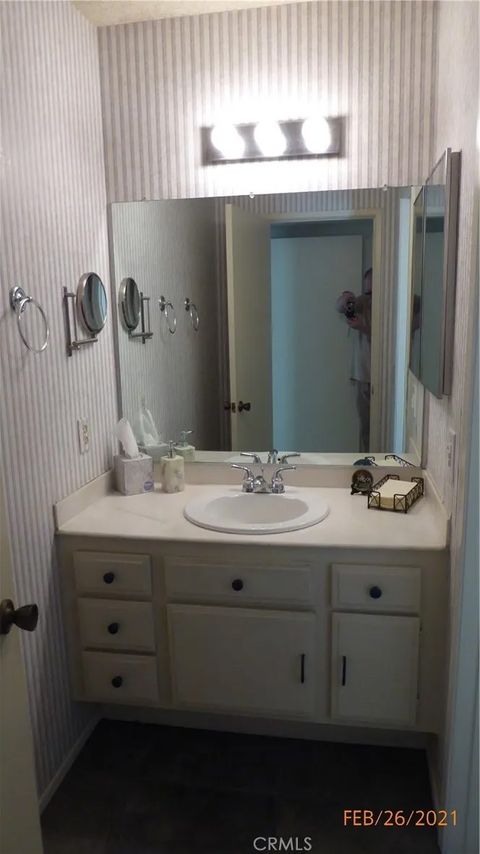Tiny photo for 12701 Norlina Pl, Granada Hills, CA 91344 (MLS # SR25238937)